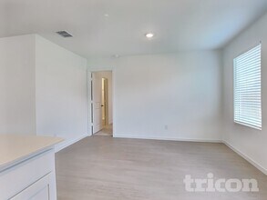 1620 Parlier St in McKinney, TX - Foto de edificio - Building Photo