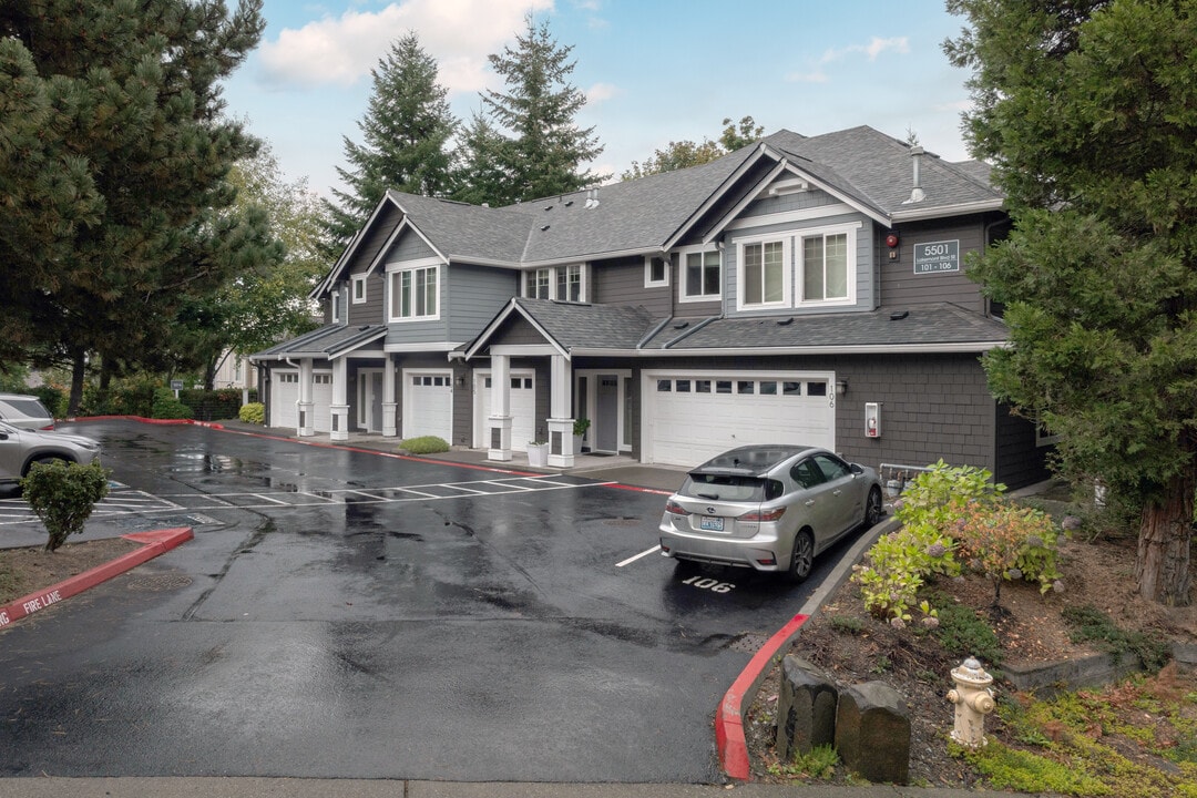 Satomi in Bellevue, WA - Building Photo