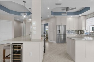 4182 Bay Beach Ln in Fort Myers Beach, FL - Building Photo - Building Photo