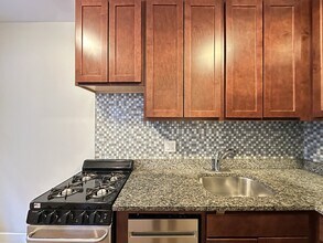 430 W Roscoe St in Chicago, IL - Building Photo - Building Photo