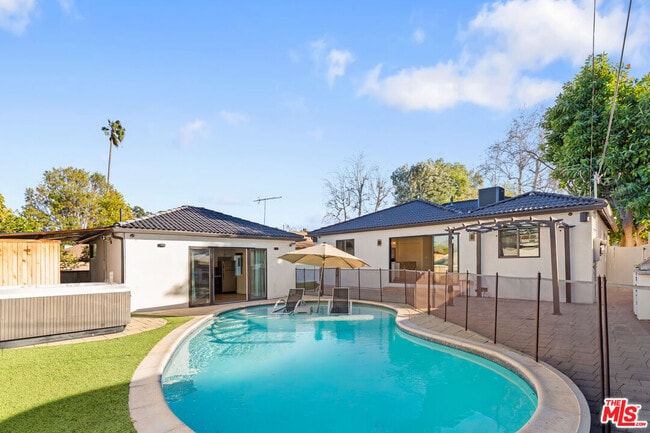 16835 Halper St in Los Angeles, CA - Building Photo - Building Photo