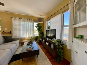 3433 Granada Ave in San Diego, CA - Building Photo - Building Photo