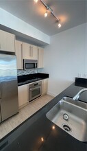 1111 SW 1st Ave, Unit 3522 in Miami, FL - Building Photo - Building Photo