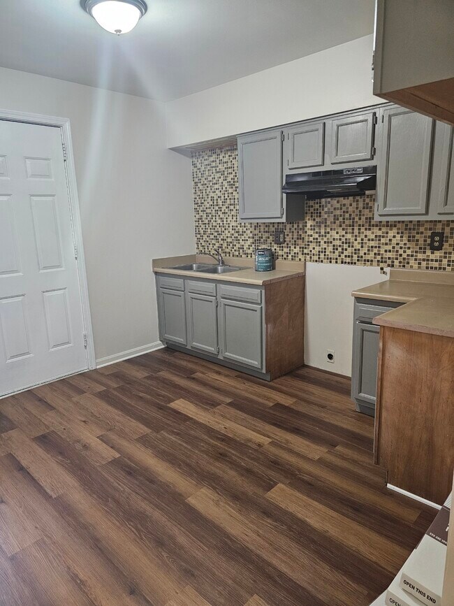 1704 De Soto Terrace in Louisville, KY - Building Photo - Building Photo