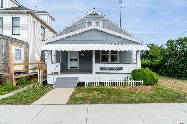 property at 661 Frederick St