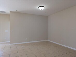 112 Islamorada Way in Sanford, FL - Building Photo - Building Photo