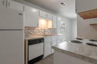 2204 Wheeler Ave in Killeen, TX - Building Photo - Building Photo