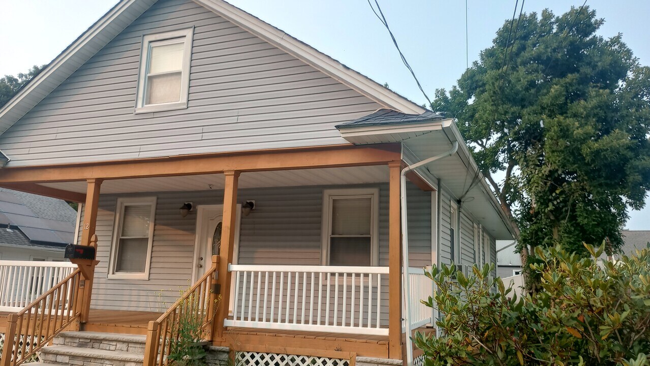 12 Hillside Ave in Mine Hill, NJ - Foto de edificio