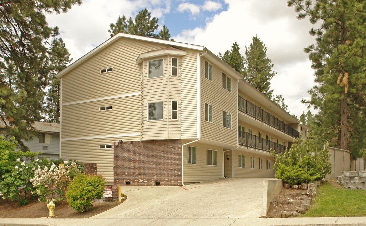 Canyon Manor in Coeur d'Alene, ID - Building Photo