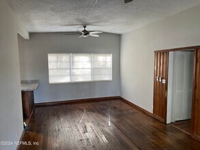 10255 Swarthmore Dr in Jacksonville, FL - Building Photo - Building Photo