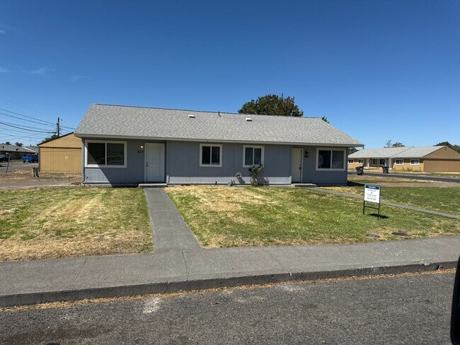821 Cannon Ln in Moses Lake, WA - Building Photo - Building Photo