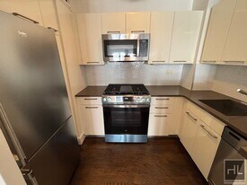 EAST 63 STREET in New York, NY - Building Photo