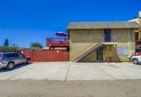 4589 Gila Ave in San Diego, CA - Foto de edificio - Building Photo