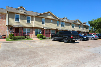 Brazos Bend Villa in Richmond, TX - Building Photo - Building Photo