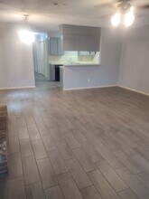 529 Broad St in Chandler, TX - Building Photo - Building Photo