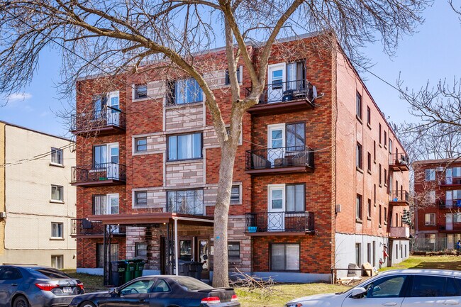 3200 Goyer St in Montréal, QC - Building Photo - Building Photo