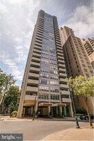 224-30-230 W Rittenhouse Square, Unit 514 in Philadelphia, PA - Building Photo