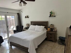 2310 Plum Ct in Pembroke Pines, FL - Building Photo - Building Photo