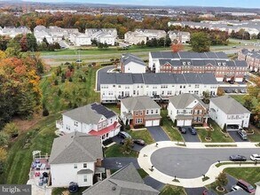 24887 Coventry Grove Ct in Chantilly, VA - Building Photo - Building Photo