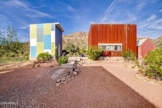 5561 N Gold Dr in Apache Junction, AZ - Building Photo - Building Photo