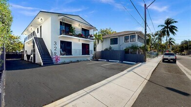 329 SW 9th Ave in Miami, FL - Building Photo - Building Photo
