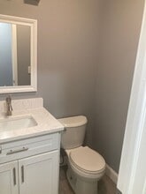 1910 Fox Chapel Rd in Pittsburgh, PA - Building Photo - Building Photo