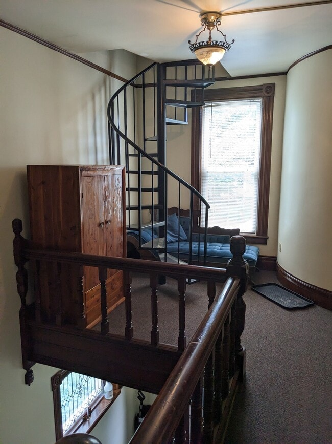 423 Budd St, Unit C in Carthage, NY - Building Photo - Building Photo