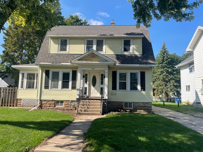 426 Union Ave in Oshkosh, WI - Building Photo - Building Photo
