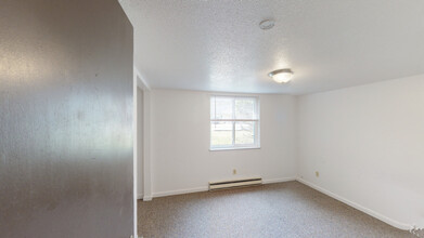 Westgate Apartments in Edinboro, PA - Building Photo - Building Photo