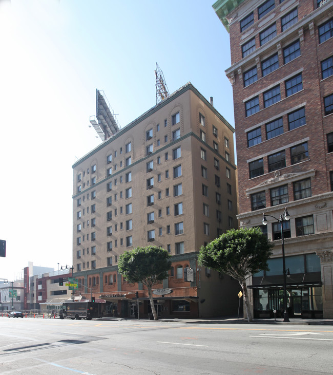 Hollywood Plaza in Los Angeles, CA - Building Photo - Building Photo