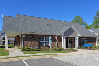 Sumner Ridge in Greensboro, NC - Building Photo - Building Photo