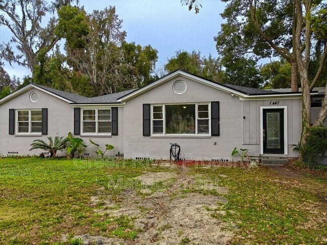 1447 Lawrence Pl in Jacksonville, FL - Foto de edificio - Building Photo