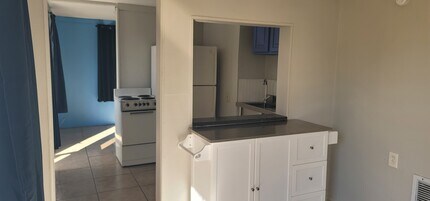 3257 57th Ave N in St. Petersburg, FL - Building Photo - Building Photo