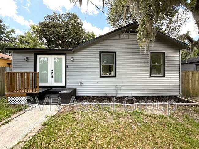 property at 732 E 57th St