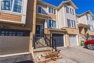 64 Ohara Ln in Hamilton, ON - Building Photo - Building Photo