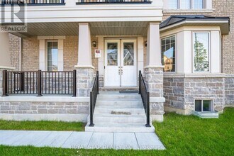 1 Bushwood Trl in Brampton, ON - Building Photo - Building Photo