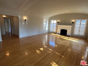 148 S Orange Dr in Los Angeles, CA - Building Photo - Building Photo