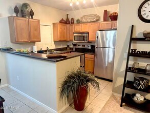 17365 N Cave Creek Rd in Phoenix, AZ - Building Photo - Building Photo