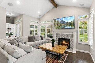 19 Dover Pl in Laguna Niguel, CA - Building Photo