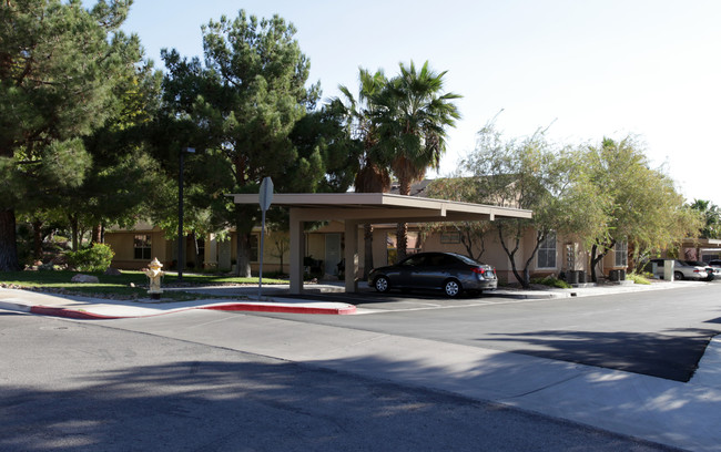 Quail Ridge Manor in Boulder City, NV - Building Photo - Building Photo