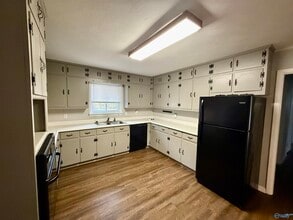 804 Hodges St NW in Hartselle, AL - Building Photo - Building Photo