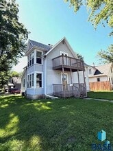 425 S Prairie Ave in Sioux Falls, SD - Building Photo - Building Photo