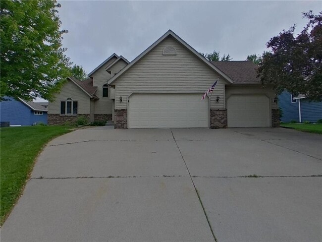 property at 209 Greenbriar Ln