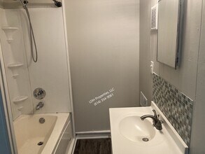 123 E Central Ave in Delaware, OH - Building Photo - Building Photo