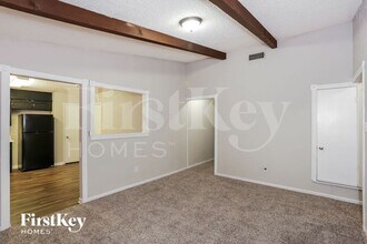 308 Coury Rd in Everman, TX - Building Photo - Building Photo