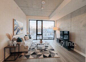 195 McCaul St in Toronto, ON - Building Photo - Building Photo