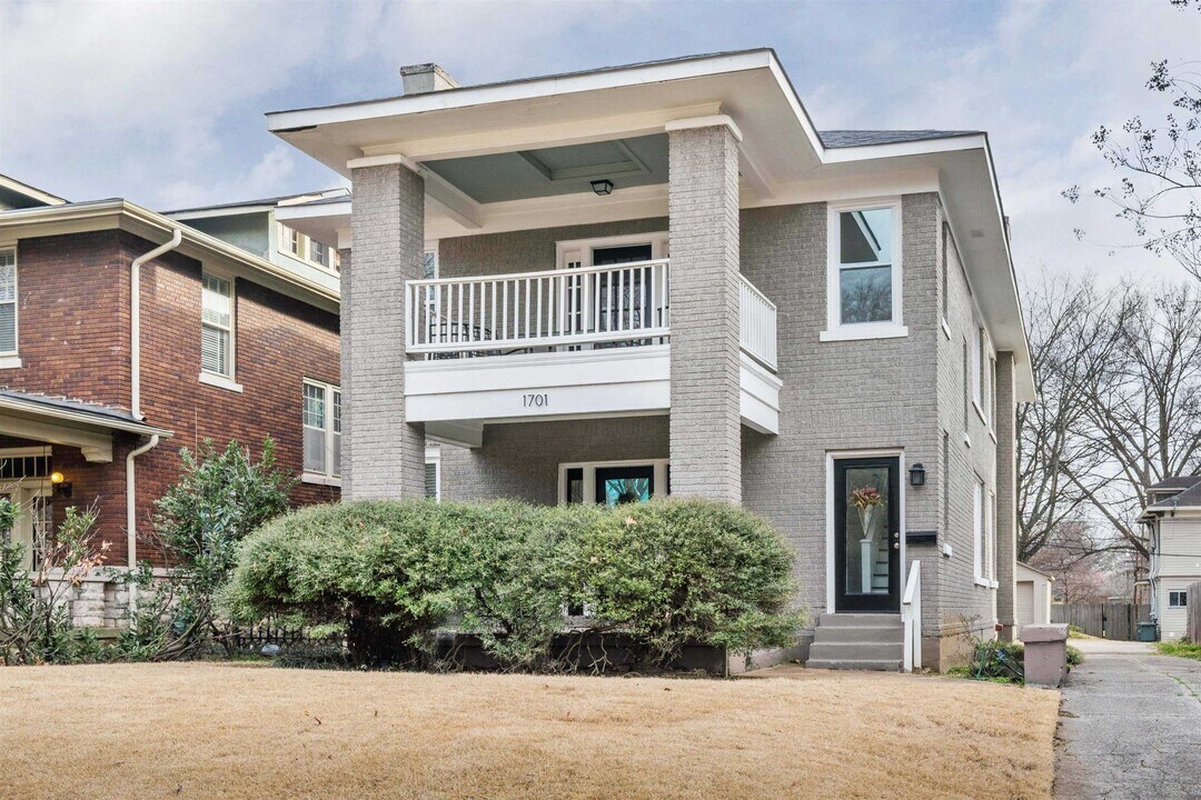 1701 Autumn Ave in Memphis, TN - Building Photo