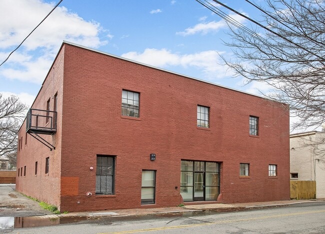 Jackson Street Lofts in Richmond, VA - Building Photo - Building Photo