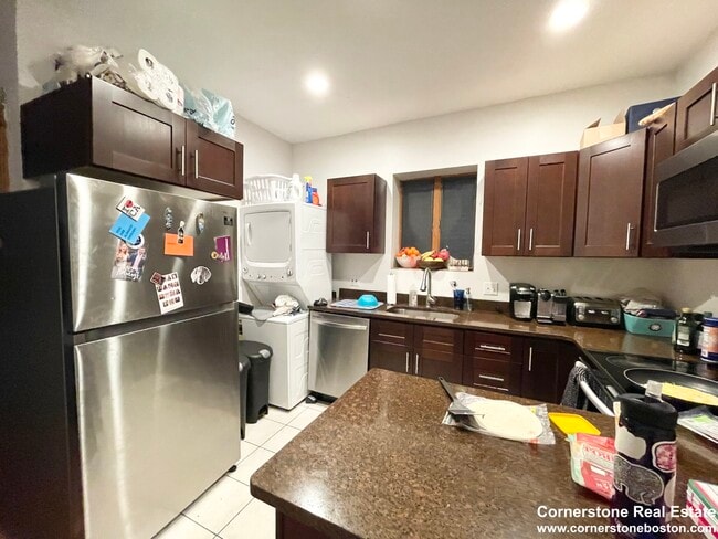 616 Columbus Ave, Unit 4