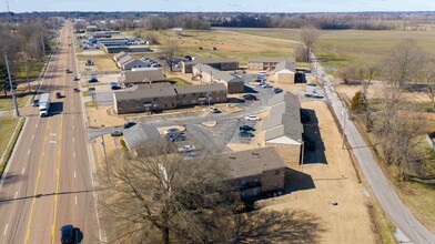 St. John Apartments in Dyersburg, TN - Foto de edificio - Building Photo